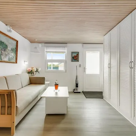 Bozin - 200m From The Sea By Interhome Feriehus